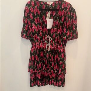 Stunning  Floral Black and Pink Dress 💗💗